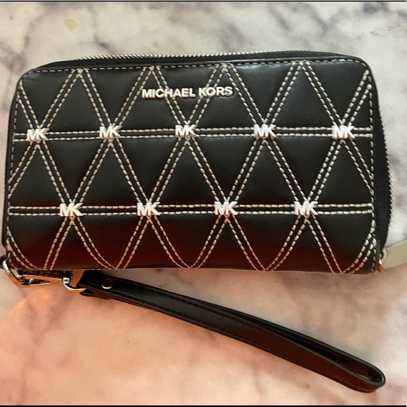 Michael Kors Black Quilted Wristlet - Picture 4 of 5